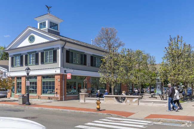 Downtown Darien is filled with charming shops and restaurants.