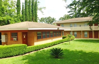 457 White Dr, Tallahassee, FL 32304