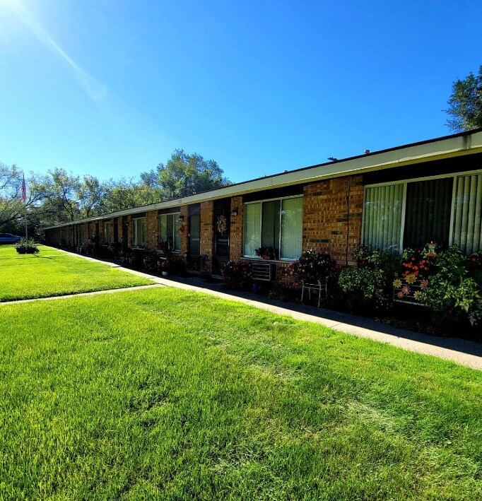 Brookside, Whitmore Lake, MI 48189 - photo 1