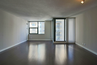 67 W Huron St, Chicago, IL 60654
