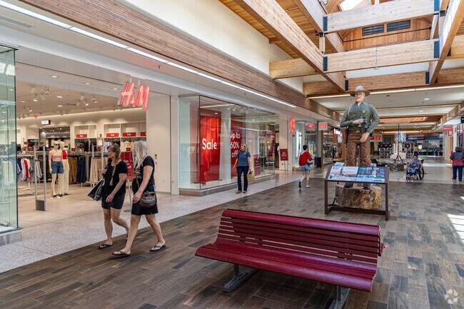 Major national brands can be found in Southgate Mall.