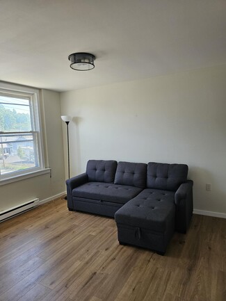 43 W Main St Unit 2, Cambridge, NY 12816