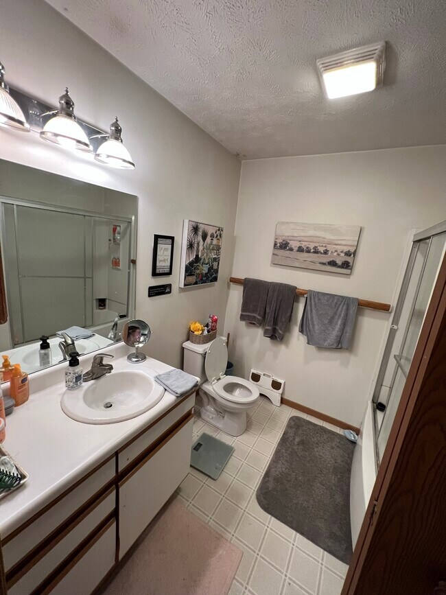 619 Grant Ave unit 1, Morgantown, WV 26505 - photo 4