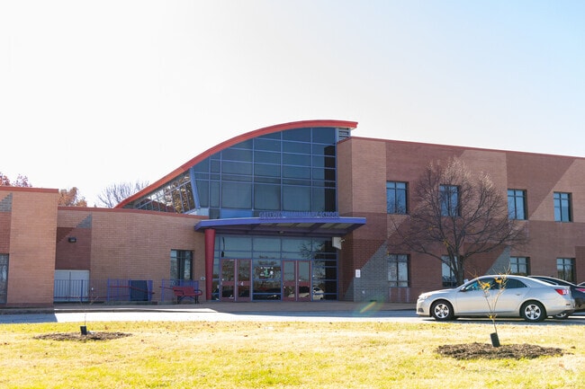 Gateway Elementary School provides education in the neighborhood of 
Carr Square.