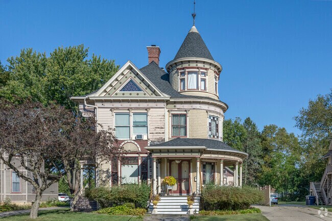 Many corners of downtown Janesville streets boast large, gorgeous Victorian houses with ornate rotundas.