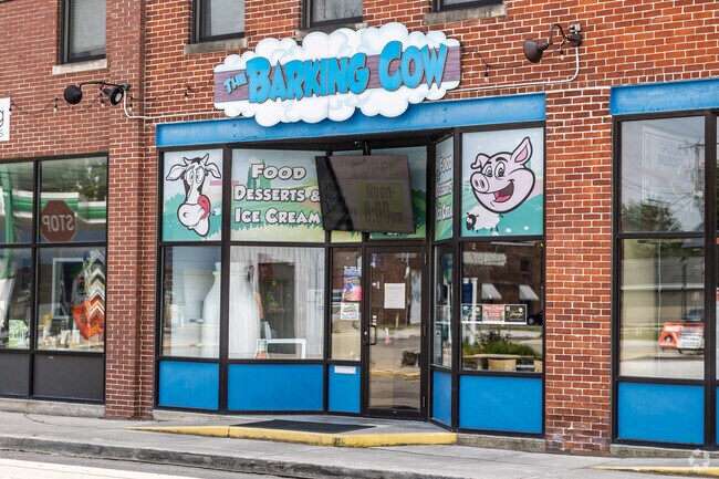 The Barking Cow offers Gaston residents a place for ice cream.