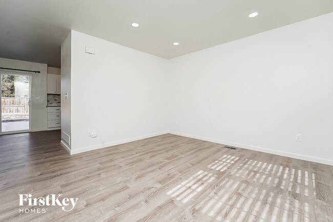 13177 Bryant Cir, Broomfield, CO 80020 - photo 3