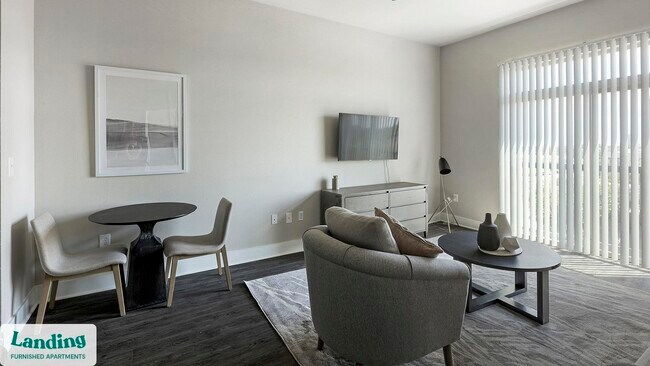 18101 Point Lookout Dr unit 464, Nassau Bay, TX 77058 - photo 4