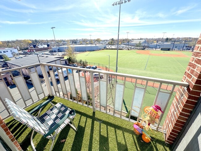 33 Lodgen Ct unit 4D, Malden, MA 02148 - photo 6