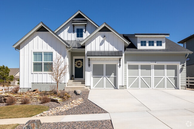 The contemporary homes in Trailridge use a mix of modern farmhouse and tudor elements.