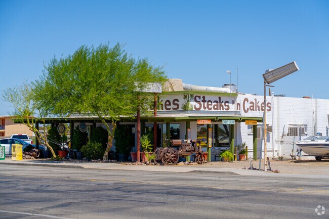 Steak & Cakes is rustic country diner that's been a favorite of Blythe locals for over 20 years.