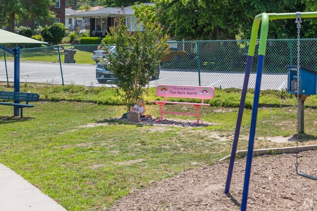 Felton C. Benton Park is the best park in Springdale for kids to enjoy.