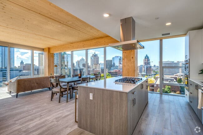 Ascent, Milwaukee, WI 53202 - photo 4