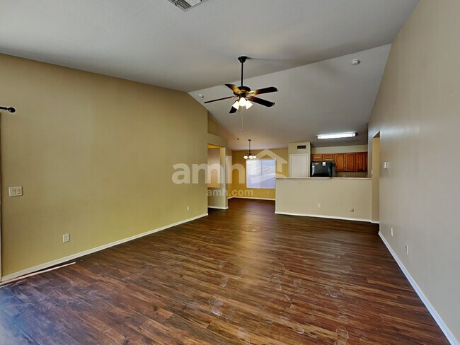 11967 W Granada Rd, Avondale, AZ 85392 - photo 4