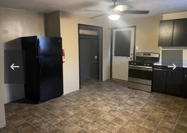 309 Plum St unit 1, Proctor, WV 26055 - photo 4