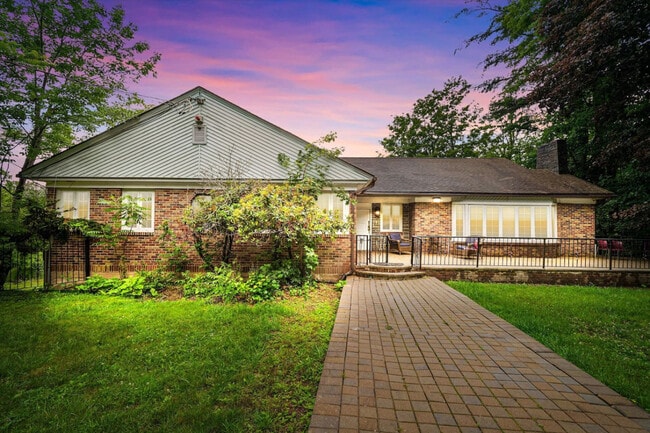 37 Roosevelt Ave unit ID1363402P, Fallsburg, NY 12789 - photo 6