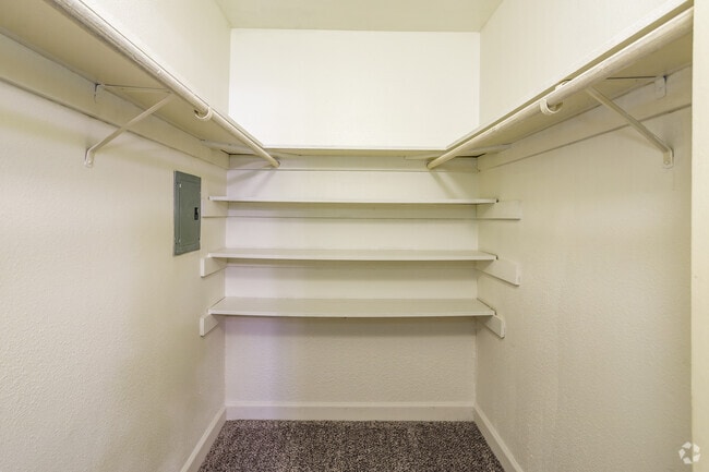 Joshua Tree Apartments, Chico, CA 95973 - photo 2