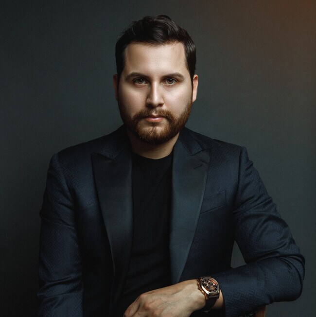 Agent Photo