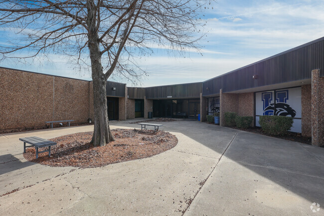 Harrah High School is a large, spacious campus.