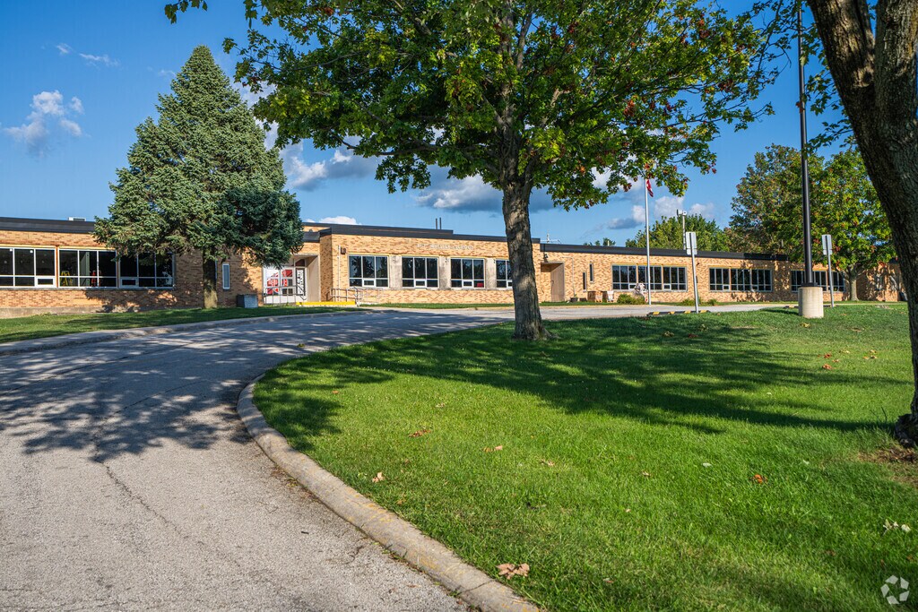 Muffley Elementary School offers plenty of fun after school activities.