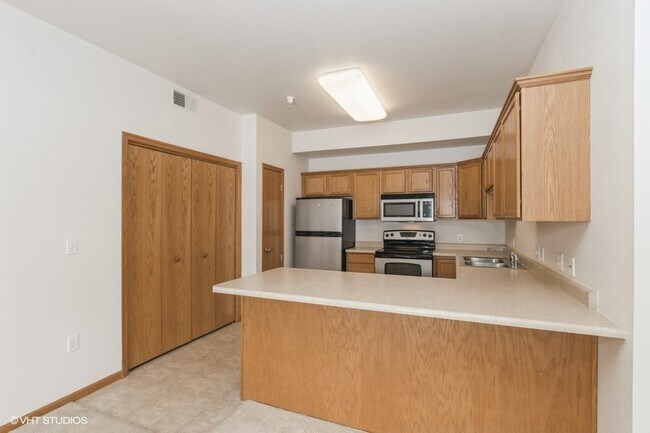 60 E Jefferson St unit 6, North Liberty, IA 52317 - photo 5