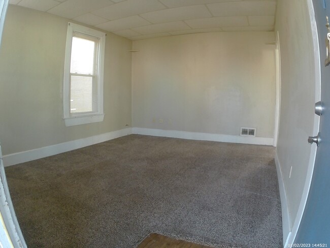 2005 Mclean St, Aliquippa, PA 15001 - photo 2