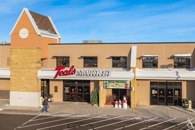 Entrance to Teal’s Market serves as a local shopping hub near Rockville.