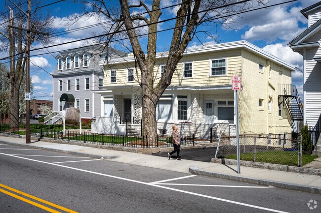 Wander through the historic Central Falls neighborhood, and admire its classic colonial homes.