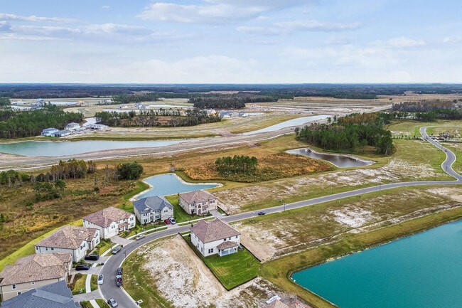 34614 Legacy Acres Dr, Zephyrhills, FL 33541 - photo 5