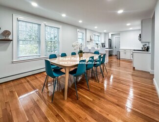 65-67-67 St James Cir, Newton, MA 02458