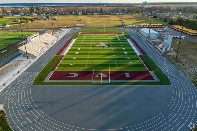 Illinois Valley Central High School has 644 students.