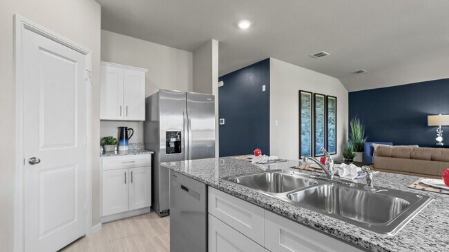 412 Kaufman Dr, Azle, TX 76020 - photo 5