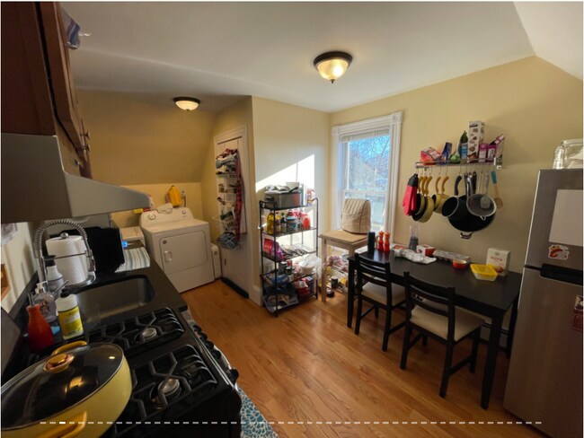 5 Irving St unit 1, Somerville, MA 02144 - photo 5