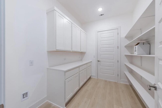 2929 Ralph Drees Dr, Leander, TX 78641 - photo 7