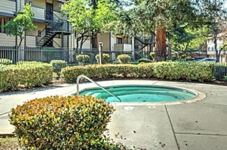 300 Stonegate Cir Unit 300, San Jose, CA 95110