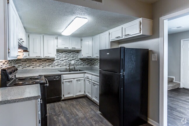 2 BR, 1.5 BA - 1300 SF - Kitchen
