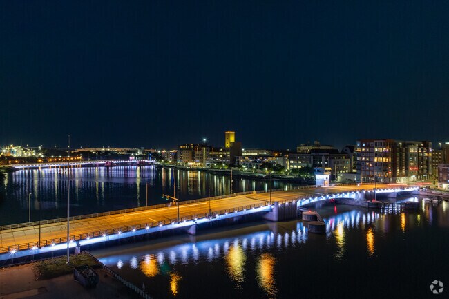 Green Bay comes alive at night as residents in Astor head downtown to eat, shop and hang out.