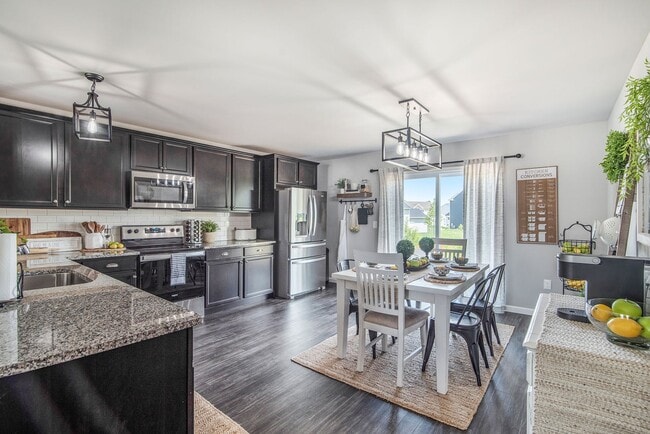 560 Pioneer Trail unit 36480748, Cedar Springs, MI 49319 - photo 5