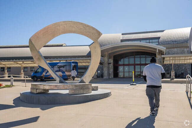 Fly direct to Central Illinois Regional Airport in nearby Bloomington.