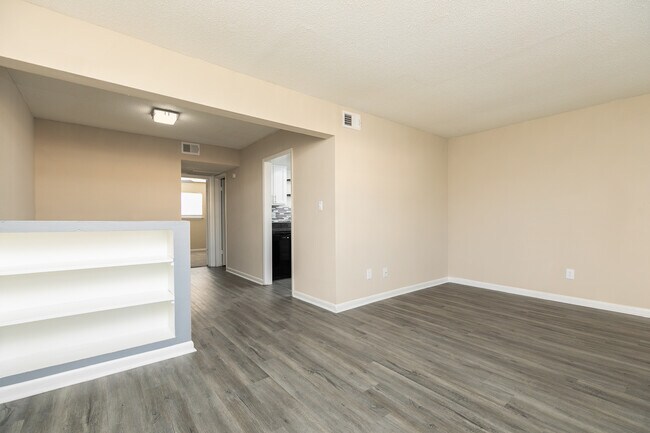 Monarch Villas, Atlanta, GA 30342 - photo 4