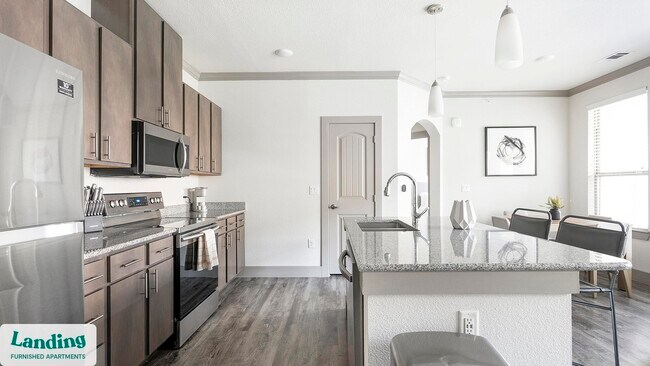 12500 Shadowglen Trace unit 2106, Manor, TX 78653 - photo 6