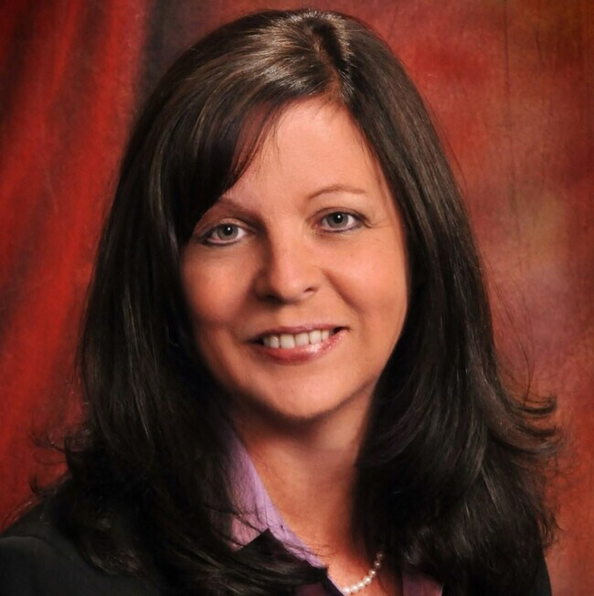 Lynn Robertson