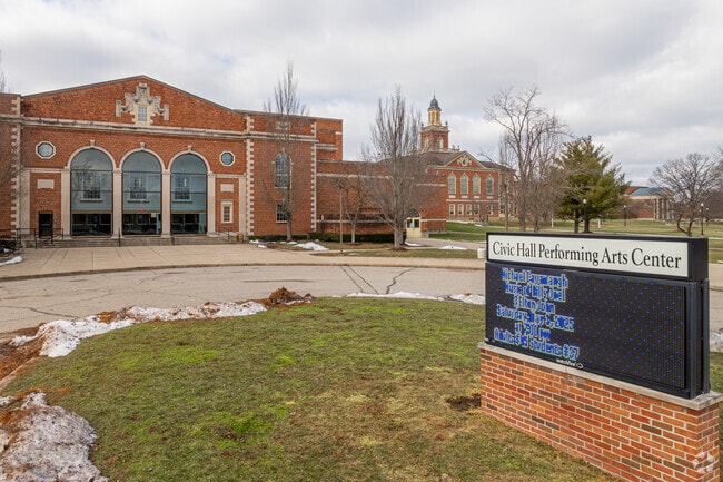 Richmond High School has it's own performing arts center.