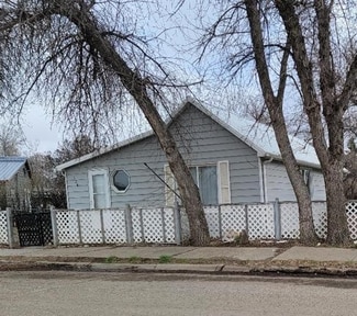 324 Blaine St, Shelby, MT 59474