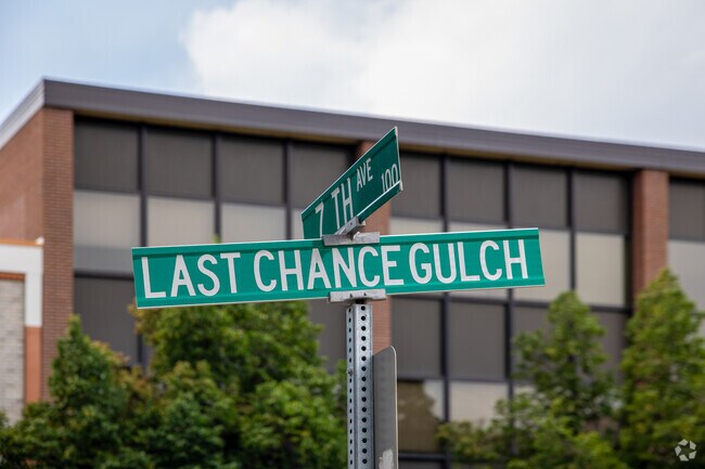 Last Chance Gulch offers several great shopping and dining near South Hills.