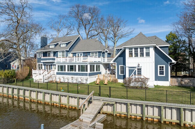 Lakeside homes in Wanamassa are located right on Deal Lake.