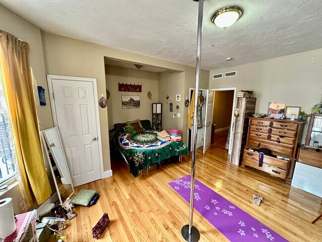 17 Highgate St unit 3, Allston, MA 02134 - photo 3