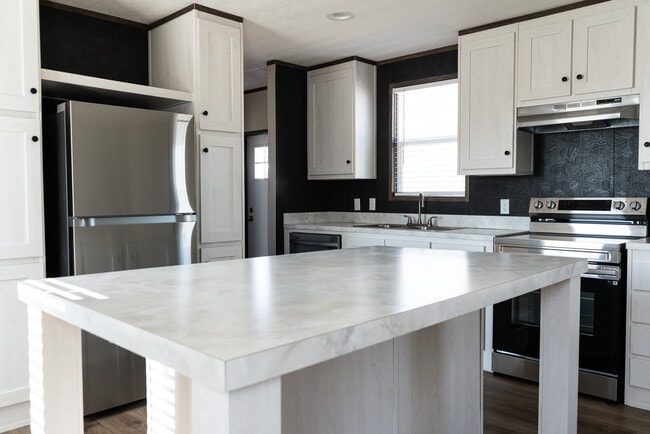 129 Ponderosa Way, Sanger, TX 76266 - photo 4