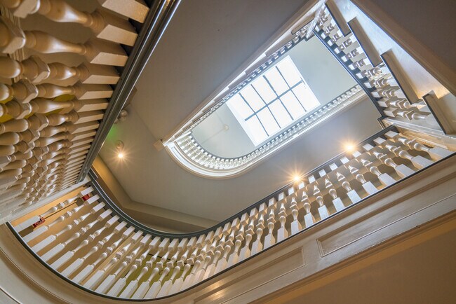 457 Centre Street, Newton, MA 02458 - photo 5