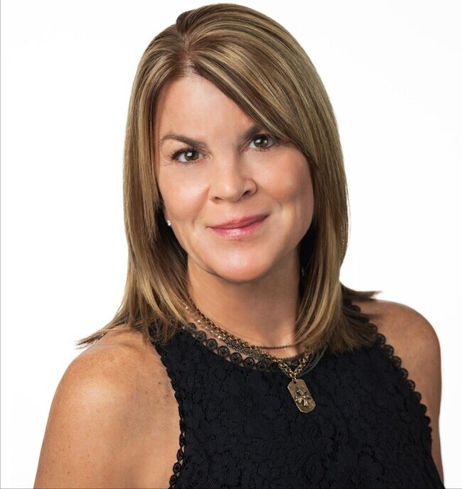 Melanie Hall